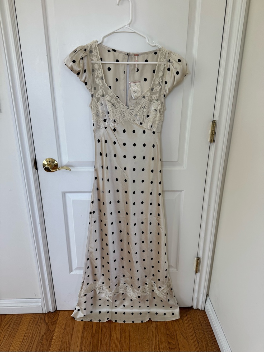 Free People Butterfly Babe Maxi Dress Small NWT - Picture 3 of 9